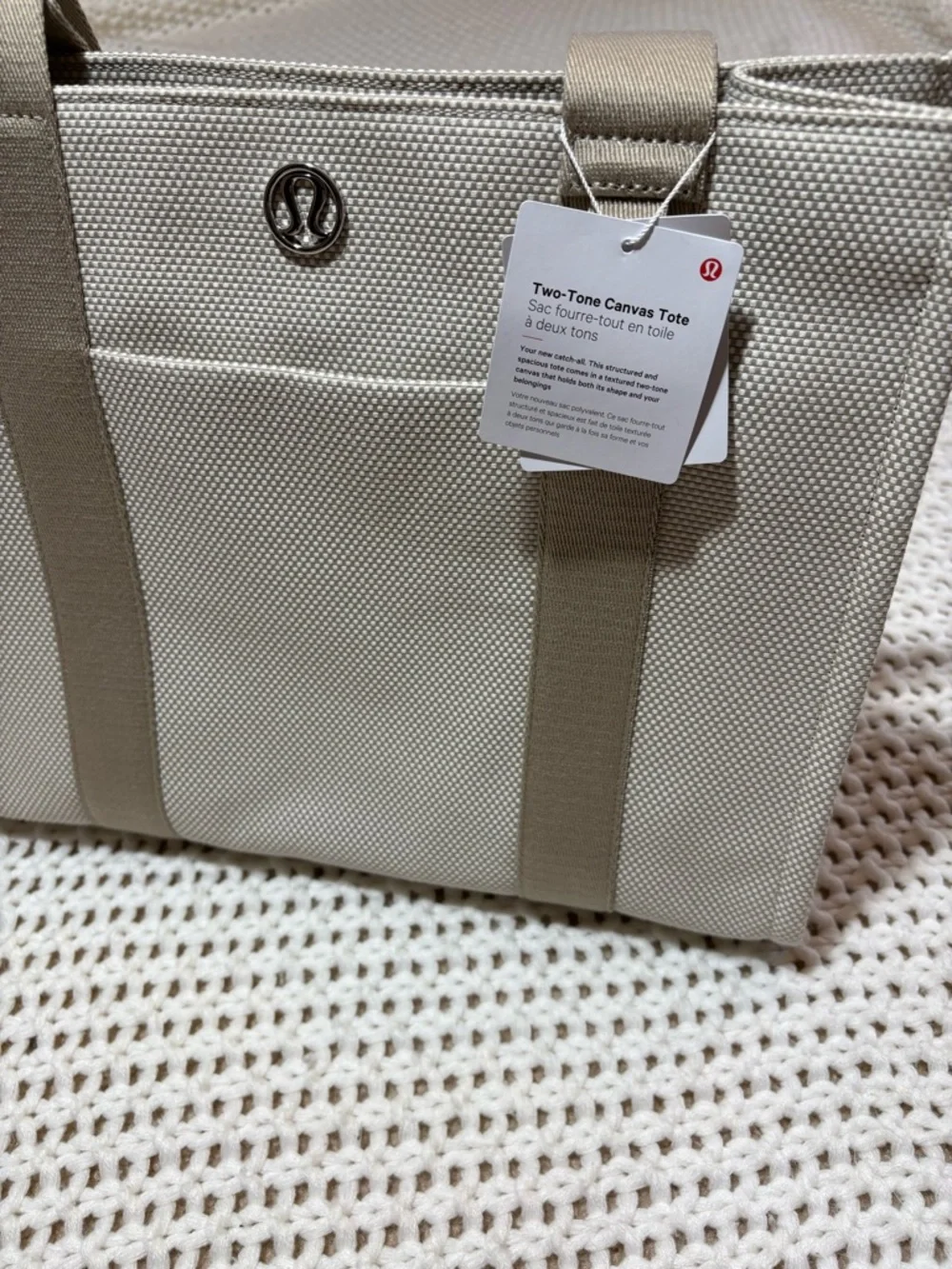 NWT lululemon two tone canvas tote 10L - Picture 4 of 14